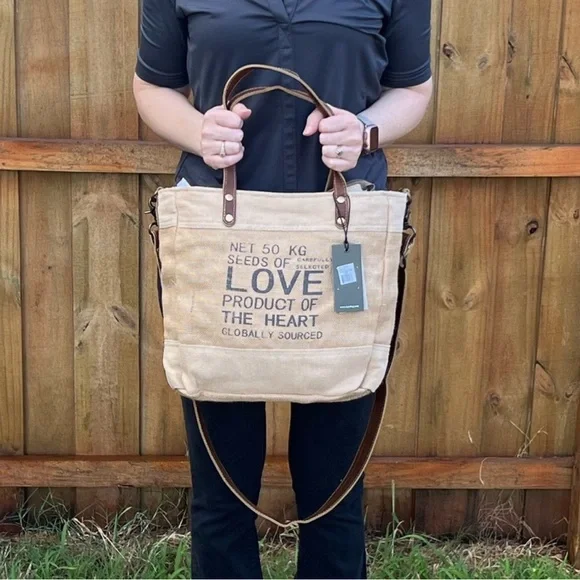 Myra Bag-Sustainable Market Bag - Picture 2 of 9